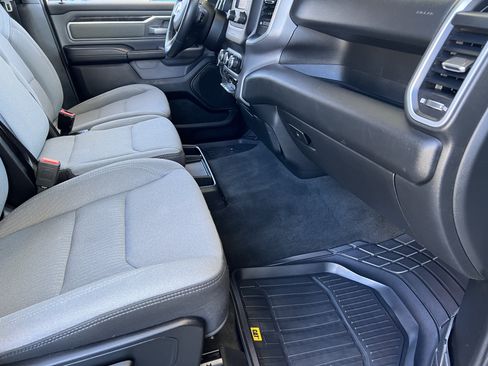 Used 2022 RAM 1500 Big Horn AWD/4WD image 19