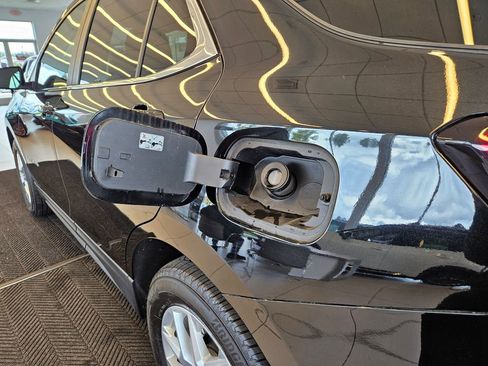 Used 2023 Chevrolet Equinox LT w/ LPO, Floor Liner Package image 31