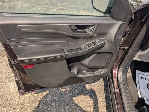 Used 2023 Ford Escape Active AWD/4WD image 13