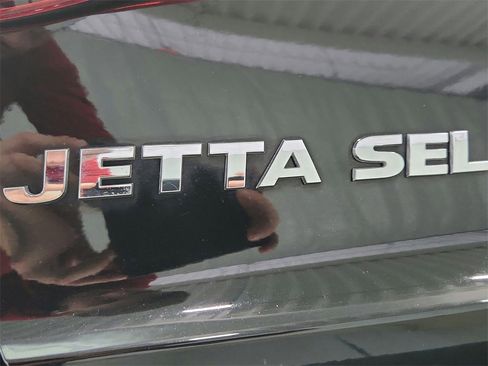 Used 2016 Volkswagen Jetta SEL w/ Lighting Package image 30