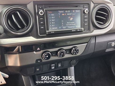 Used 2018 Toyota Tacoma SR5 RWD image 18