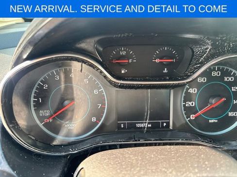 Certified 2017 Chevrolet Cruze LT w/ Convenience Package FWD image 11