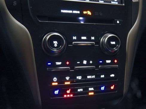 Used 2019 Lincoln MKC Black Label image 19