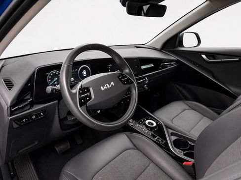 Used 2023 Kia Niro Wind w/ Wind Preserve Package FWD image 14