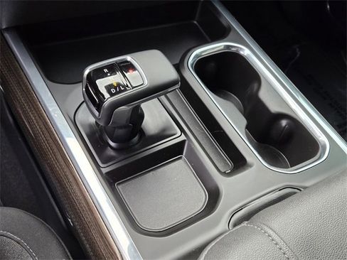 Used 2023 Chevrolet Silverado 1500 LT image 23