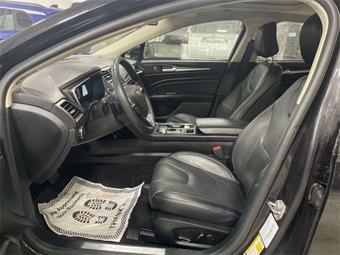 Used 2020 Ford Fusion Titanium image 11