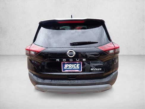 Used 2021 Nissan Rogue SV AWD/4WD image 2
