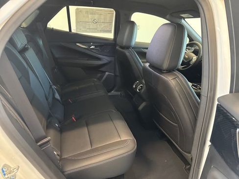 New 2025 Chevrolet Blazer EV LT image 30