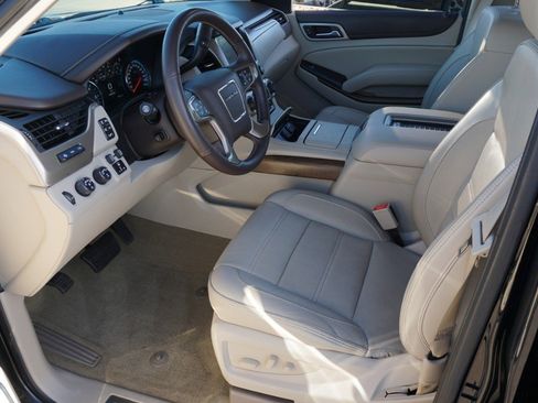 Used 2018 GMC Yukon Denali image 14