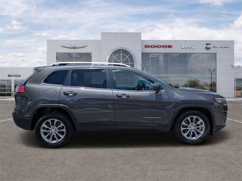 Certified 2021 Jeep Cherokee Latitude Lux w/ Comfort/Convenience Group FWD image 2