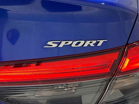 Used 2024 Honda Civic Sport image 8