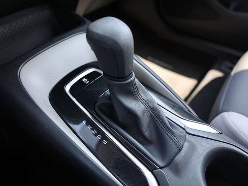 Used 2023 Toyota Corolla LE w/ LE Convenience Package FWD image 29