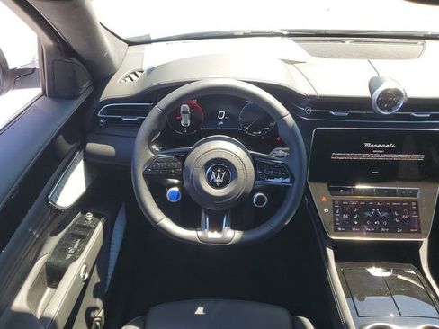 New 2024 Maserati Grecale GT image 13