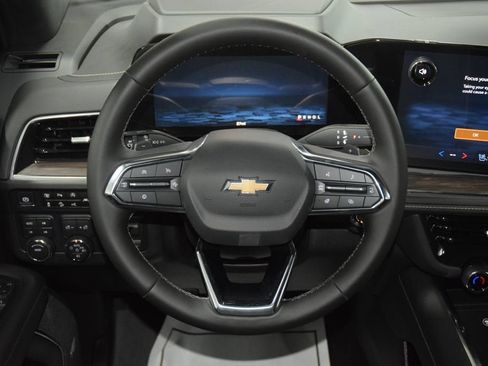 New 2026 Chevrolet Suburban Premier AWD/4WD image 37
