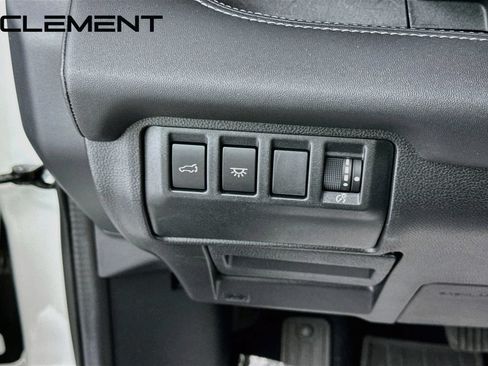 Used 2023 Subaru Ascent Touring AWD/4WD image 13