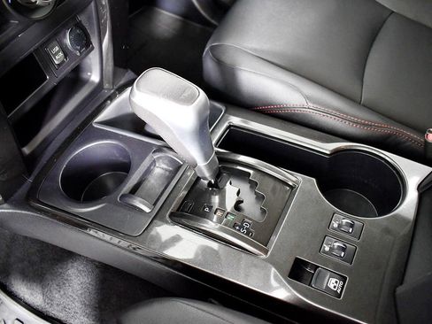 Used 2016 Toyota 4Runner TRD Pro image 31