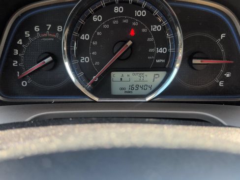 Used 2013 Toyota RAV4 Limited FWD image 3