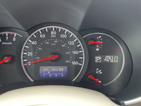 Used 2013 Nissan Quest SV FWD image 17