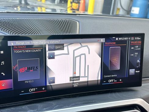 Used 2023 BMW i4 eDrive35 w/ Premium Package image 11