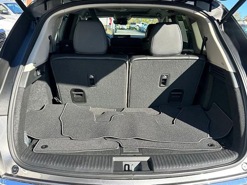 Certified 2025 Acura MDX SH-AWD image 11