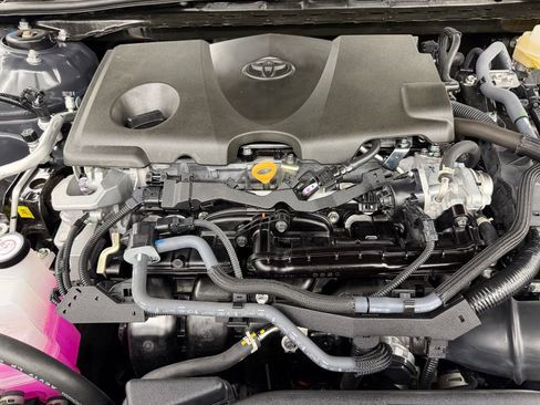 Used 2025 Toyota Camry XSE AWD/4WD image 41