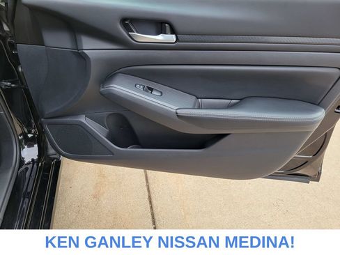 Certified 2025 Nissan Altima 2.5 SV FWD image 50
