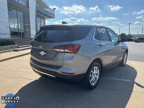 Used 2024 Chevrolet Equinox LT image 3