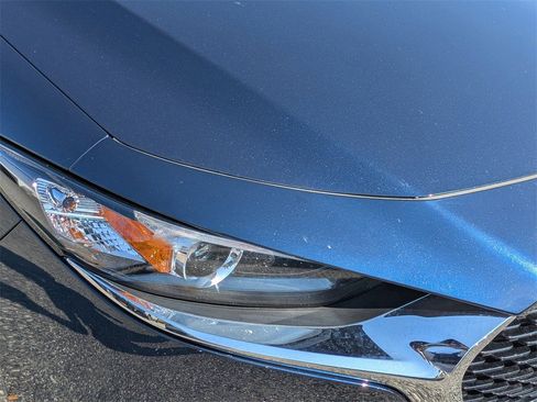 Used 2025 MAZDA MAZDA3 s image 9