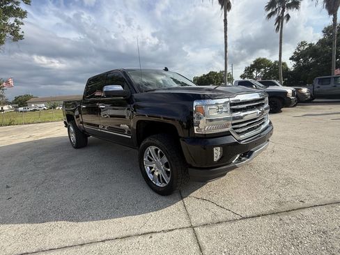 Used 2017 Chevrolet Silverado 1500 High Country AWD/4WD image 4