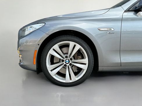 Used 2012 BMW 550i Gran Turismo xDrive AWD/4WD image 32