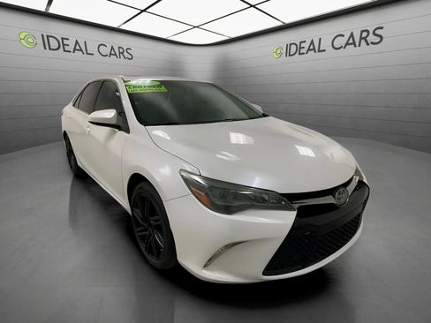 Used 2017 Toyota Camry XSE w/ Advanced Technology Package FWD image 3