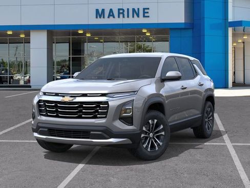 New 2026 Chevrolet Equinox LT w/ Convenience Package II image 6