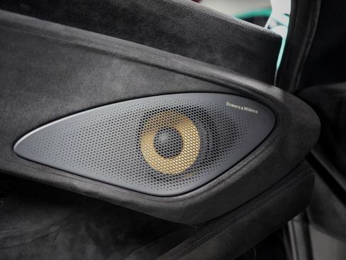 Used 2019 McLaren 600LT RWD image 27