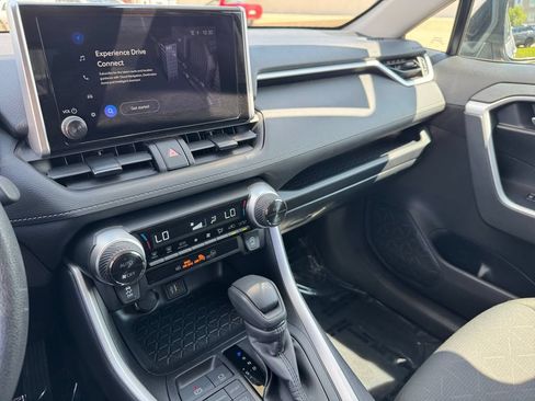 Certified 2025 Toyota RAV4 XLE AWD/4WD image 29