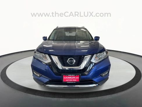 Used 2018 Nissan Rogue SL image 2