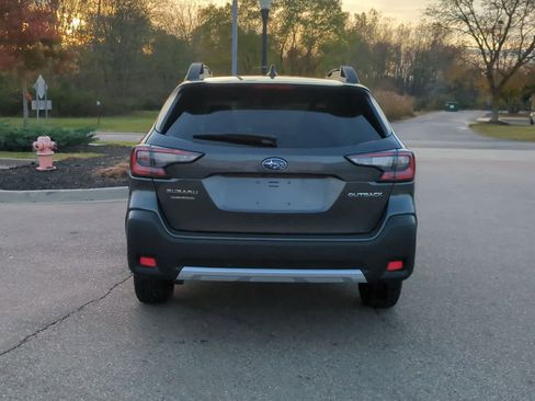 Used 2024 Subaru Outback Limited image 7