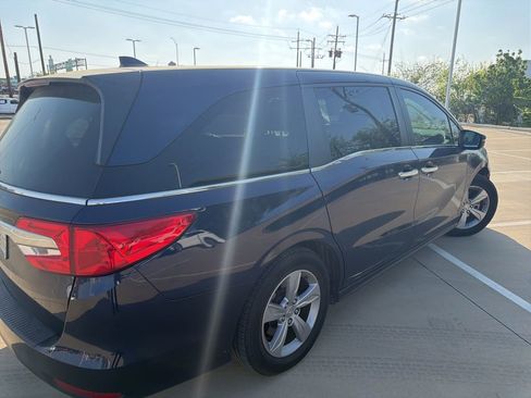 Used 2019 Honda Odyssey EX-L image 3