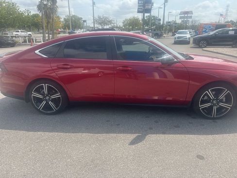 Used 2023 Honda Accord Sport image 2