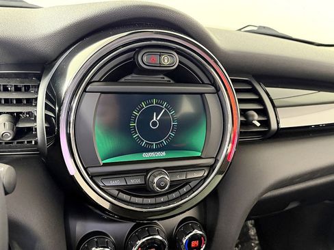 Used 2019 MINI Cooper S image 26