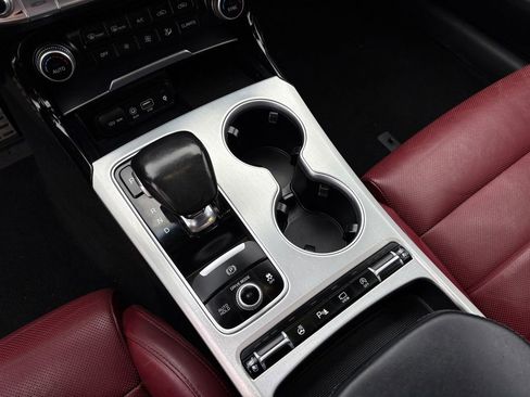 Used 2019 Kia Stinger GT2 AWD/4WD image 21