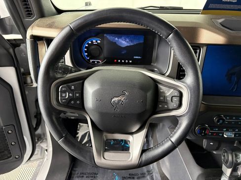 Used 2022 Ford Bronco Outer Banks AWD/4WD image 15