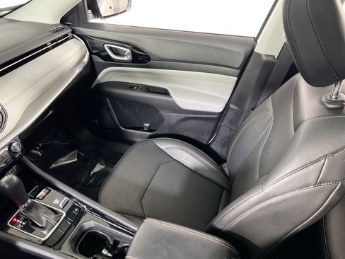 Used 2022 Jeep Compass Limited w/ Sun and Sound Group image 24