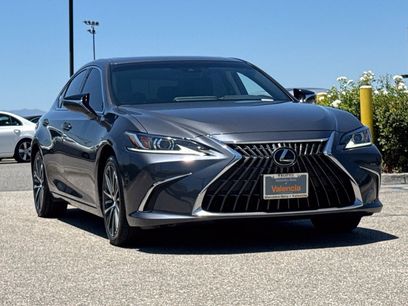 Used 2025 Lexus ES 350 w/ Premium Package