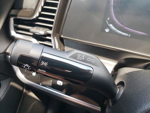 Certified 2023 Kia Sportage EX FWD image 29