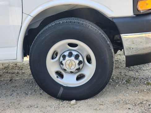 New 2025 Chevrolet Express 2500 w/ Driver Convenience Package image 7