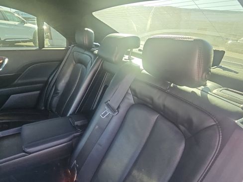 Used 2018 Lincoln Continental Select FWD image 12