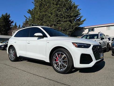 Used 2024 Audi Q5 e Prestige image 2