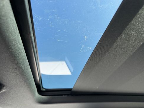 Used 2023 Volkswagen Atlas Cross Sport SEL R-Line image 18