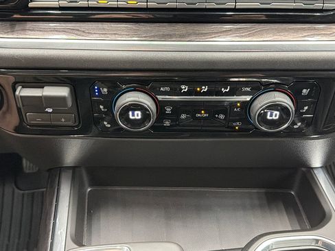 Used 2026 Chevrolet Silverado 1500 LTZ AWD/4WD image 24