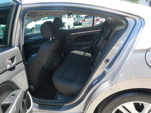 Used 2020 Hyundai Elantra Value Edition w/ Cargo Package (C1) FWD image 30